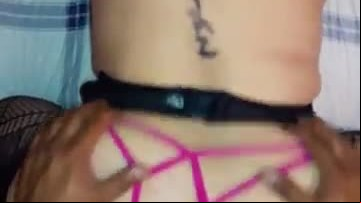 Por el rico y apretado culo de mi puta