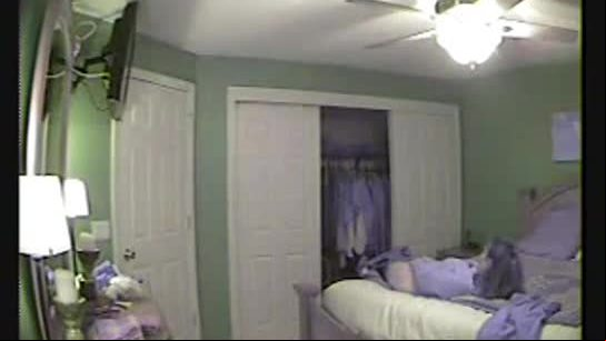 Hidden cam in bed room of my mum caught great masturbation